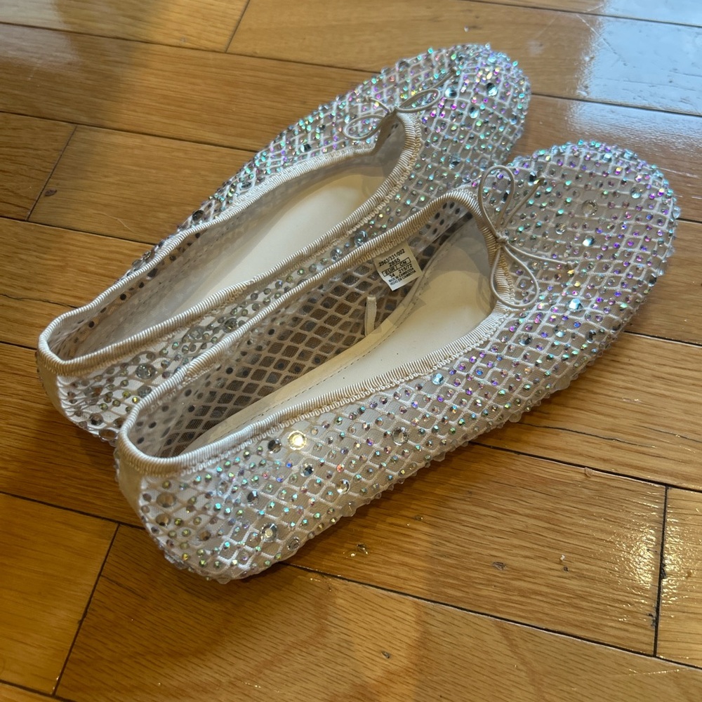 Zara Girl’s Silver Embellished Flats Never Worn